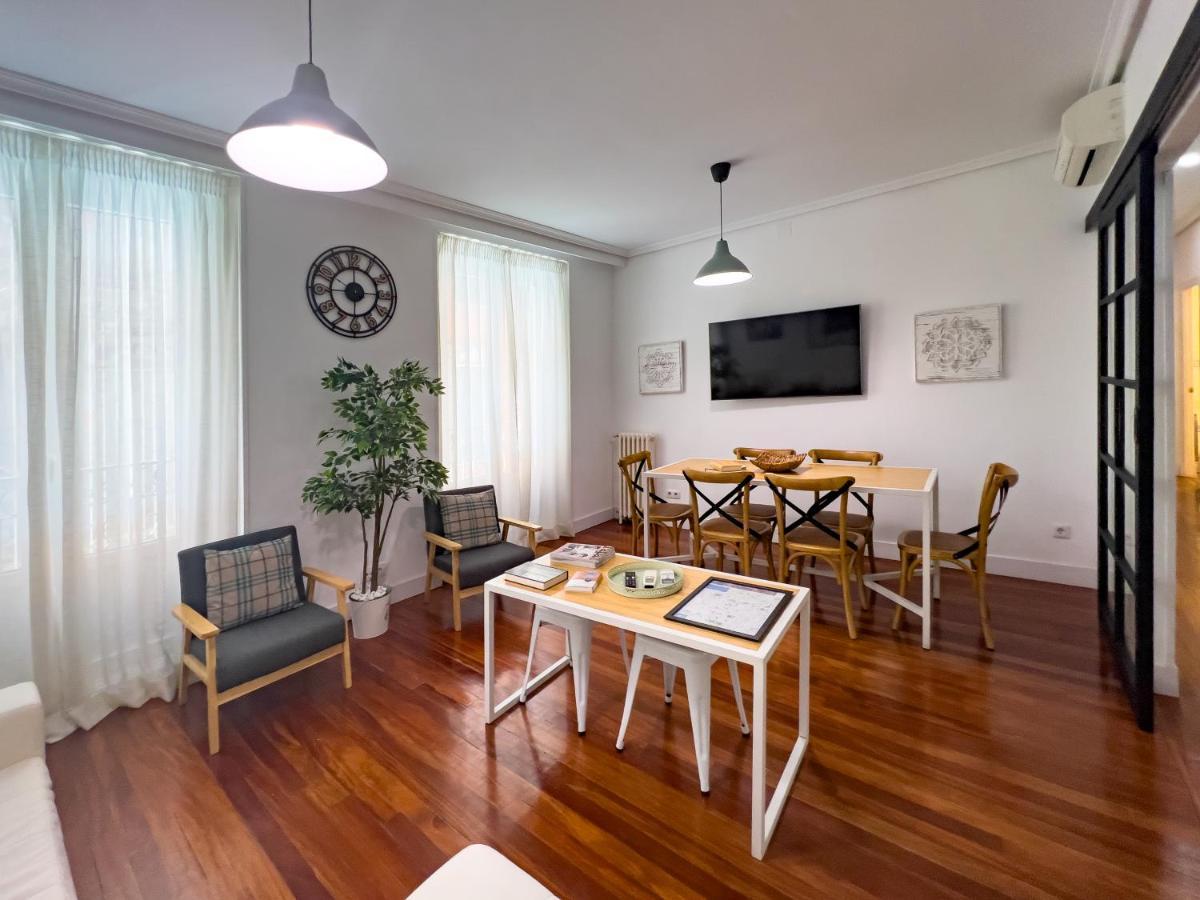Callao Suites Мадрид Екстер'єр фото